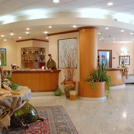פורמיג'ינה Hotel La Fenice מראה חיצוני תמונה