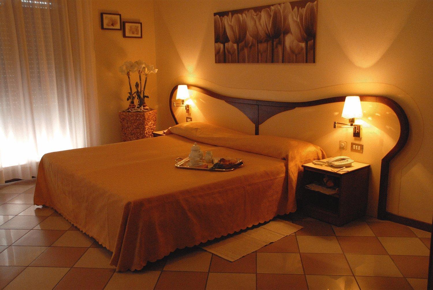 פורמיג'ינה Hotel La Fenice מראה חיצוני תמונה