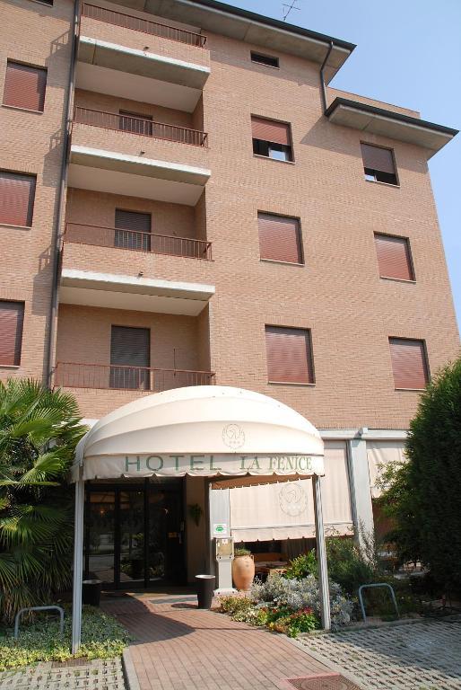פורמיג'ינה Hotel La Fenice מראה חיצוני תמונה